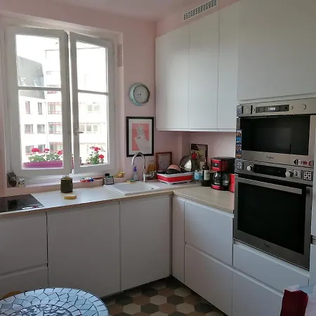 Bel Hausmannien Dans Le Centre De * Paris